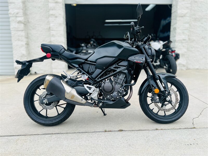 2023 Honda CB300R ABS  