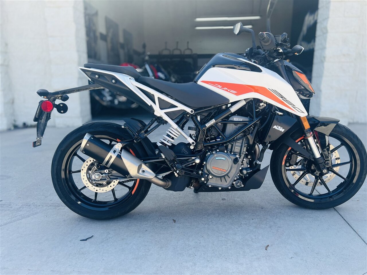 2022 KTM Duke 390 - Photo 1 - Arcadia, CA 91006