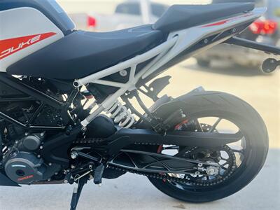 2022 KTM Duke 390   - Photo 8 - Arcadia, CA 91006