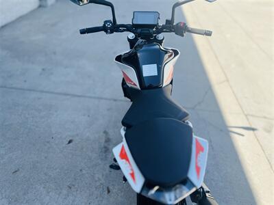 2022 KTM Duke 390   - Photo 4 - Arcadia, CA 91006
