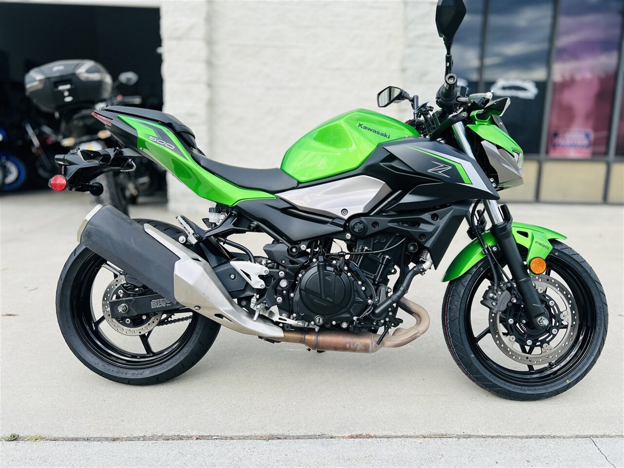 2024 Kawasaki Z500 ABS - Photo 1 - Arcadia, CA 91006