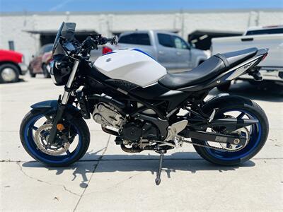 2017 Suzuki SV650   - Photo 2 - Arcadia, CA 91006
