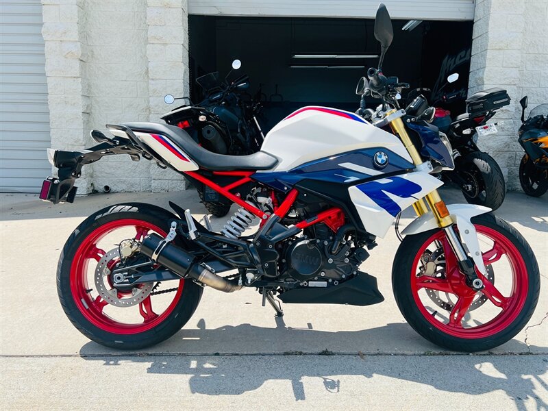 2022 BMW G 310 R  