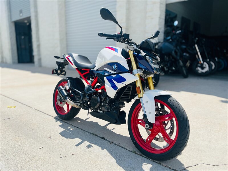 2022 BMW G 310 R  