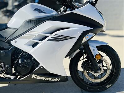 2017 Kawasaki Ninja 300 ABS - Photo 6 - Arcadia, CA 91006