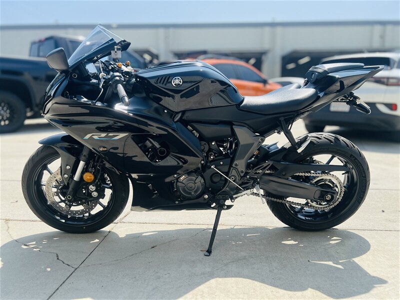 2023 Yamaha YZF-R7  