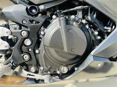 2023 Kawasaki Ninja 400   - Photo 8 - Arcadia, CA 91006