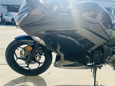 2014 Kawasaki Ninja 300 ABS   - Photo 9 - Arcadia, CA 91006