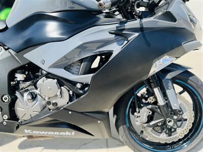 2019 Kawasaki Ninja ZX-6R 636   - Photo 6 - Arcadia, CA 91006