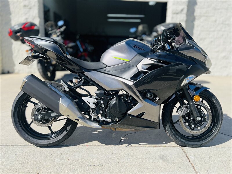 2021 Kawasaki Ninja 400 ABS