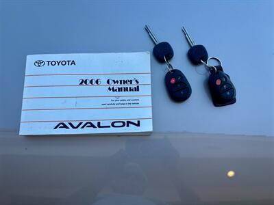 2006 Toyota Avalon XLS   - Photo 2 - Palm Desert, CA 92211
