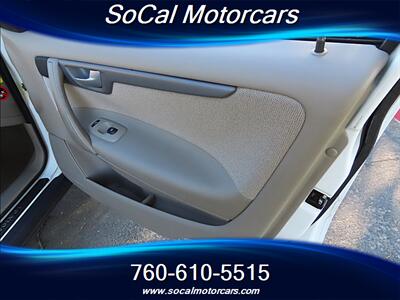 2005 Volvo XC70 AWD   - Photo 31 - Palm Desert, CA 92211