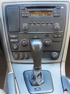 2005 Volvo XC70 AWD   - Photo 17 - Palm Desert, CA 92211