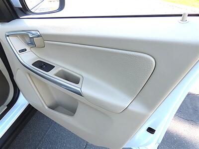 2012 Volvo XC60 3.2   - Photo 26 - Palm Desert, CA 92211