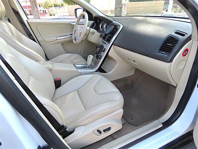 2012 Volvo XC60 3.2   - Photo 20 - Palm Desert, CA 92211