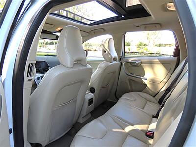 2012 Volvo XC60 3.2   - Photo 23 - Palm Desert, CA 92211