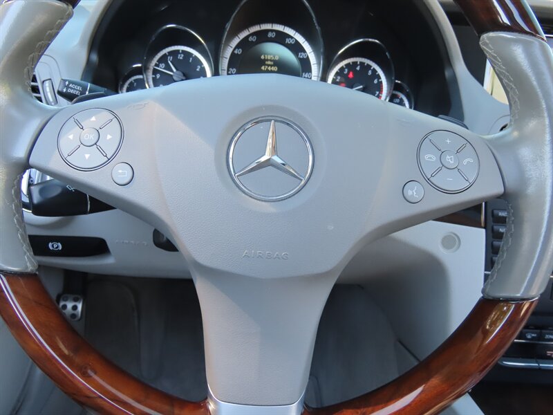 2010 Mercedes-Benz E 350 photo 13 of 37