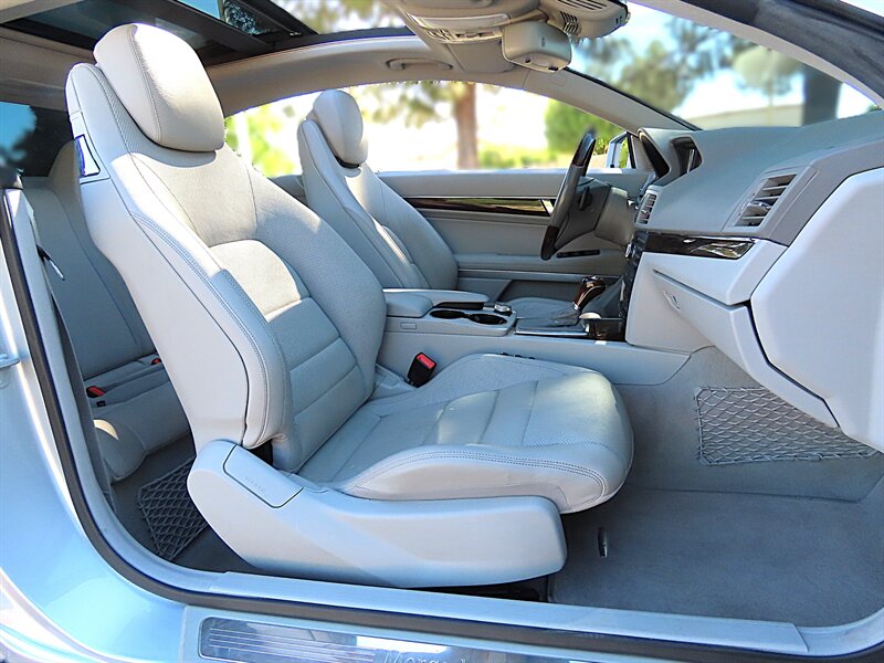 2010 Mercedes-Benz E 350 photo 19 of 37