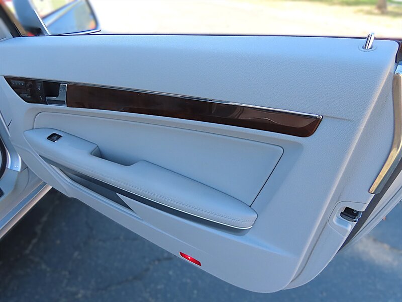 2010 Mercedes-Benz E 350 photo 27 of 37