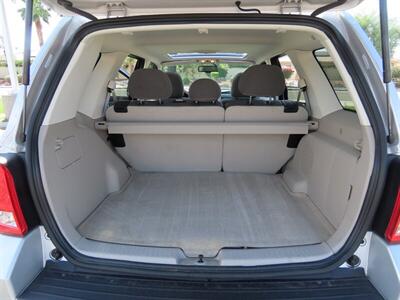 2009 Mazda Tribute Hybrid Grand Touring   - Photo 29 - Palm Desert, CA 92211