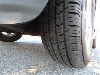 2009 Mazda Tribute Hybrid Grand Touring   - Photo 32 - Palm Desert, CA 92211