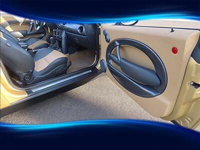 2005 MINI Cooper Convertible   - Photo 24 - Palm Desert, CA 92211
