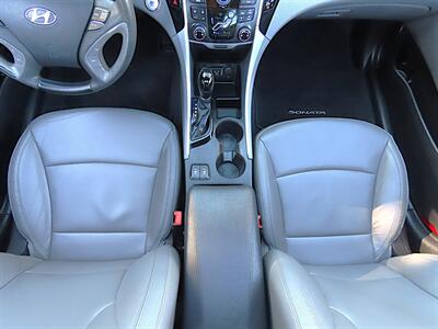 2011 Hyundai SONATA Limited   - Photo 16 - Palm Desert, CA 92211