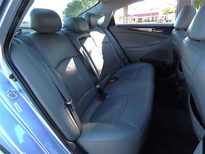 2011 Hyundai SONATA Limited   - Photo 21 - Palm Desert, CA 92211