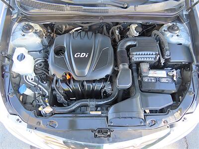 2011 Hyundai SONATA Limited   - Photo 32 - Palm Desert, CA 92211