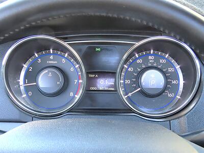 2011 Hyundai SONATA Limited   - Photo 14 - Palm Desert, CA 92211