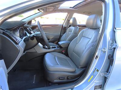 2011 Hyundai SONATA Limited   - Photo 10 - Palm Desert, CA 92211