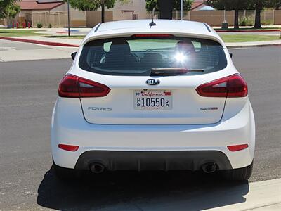2016 Kia Forte5 SX   - Photo 5 - Palm Desert, CA 92211