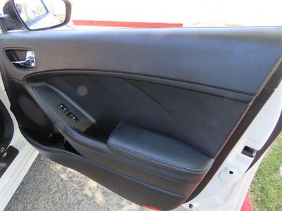 2016 Kia Forte5 SX   - Photo 28 - Palm Desert, CA 92211