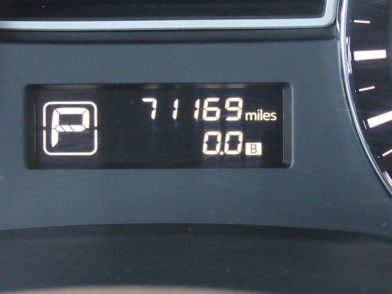 2015 Nissan Altima 2.5 S photo 16 of 37