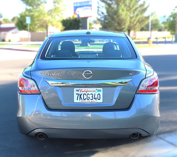 2015 Nissan Altima 2.5 S photo 5 of 37