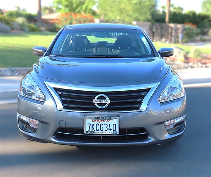 2015 Nissan Altima 2.5 S photo 2 of 37
