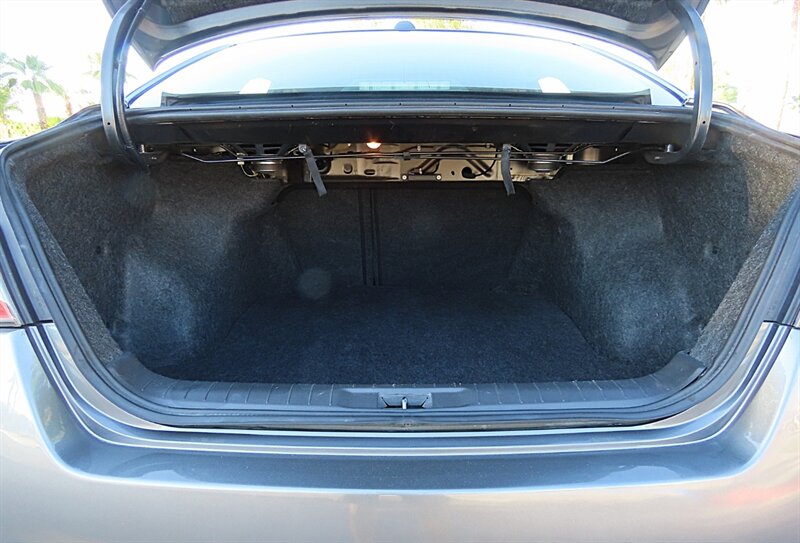 2015 Nissan Altima 2.5 S photo 28 of 37