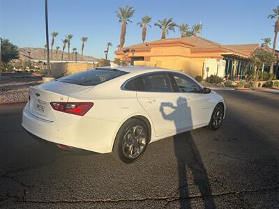 2024 Chevrolet Malibu LT   - Photo 8 - Palm Desert, CA 92211