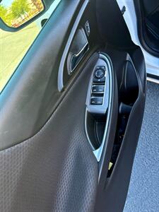 2024 Chevrolet Malibu LT   - Photo 15 - Palm Desert, CA 92211