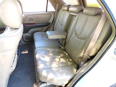 2001 Lexus RX 300 - Photo 23 - Palm Desert, CA 92211