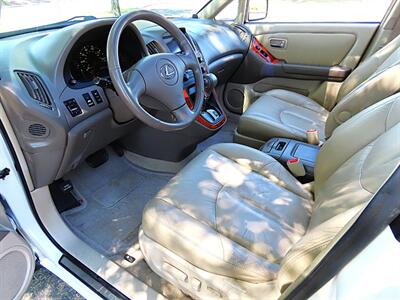 2001 Lexus RX 300 - Photo 10 - Palm Desert, CA 92211