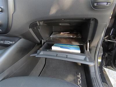 2014 Kia Soul + - Photo 18 - Palm Desert, CA 92211