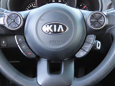 2014 Kia Soul + - Photo 12 - Palm Desert, CA 92211
