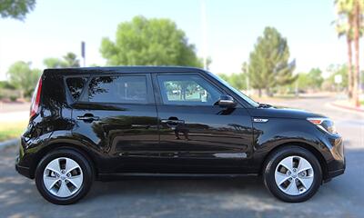 2014 Kia Soul + - Photo 8 - Palm Desert, CA 92211