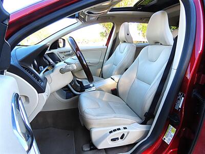 2013 Volvo XC60 T6   - Photo 9 - Palm Desert, CA 92211