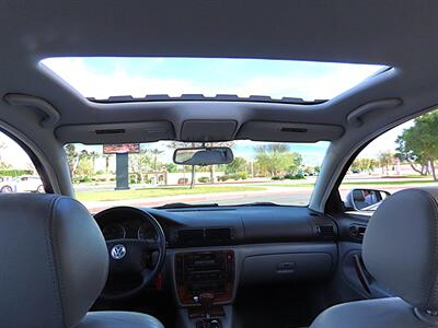 2001 Volkswagen Passat GLX V6   - Photo 23 - Palm Desert, CA 92211