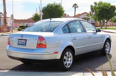 2001 Volkswagen Passat GLX V6   - Photo 6 - Palm Desert, CA 92211