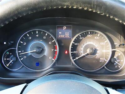2010 Subaru Outback 3.6R Limited   - Photo 15 - Palm Desert, CA 92211