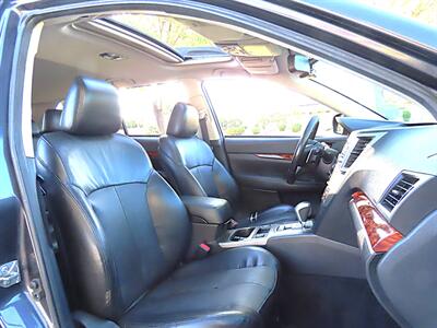 2010 Subaru Outback 3.6R Limited   - Photo 24 - Palm Desert, CA 92211