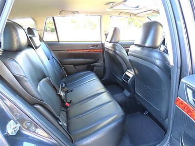 2010 Subaru Outback 3.6R Limited   - Photo 25 - Palm Desert, CA 92211